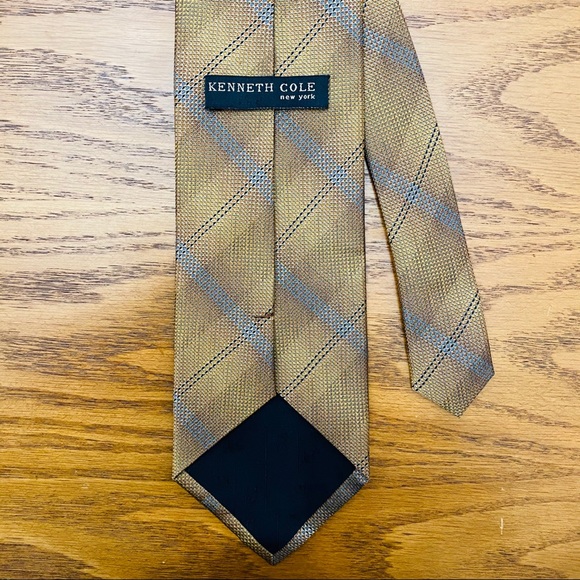 Kenneth Cole - Picture 3 of 3